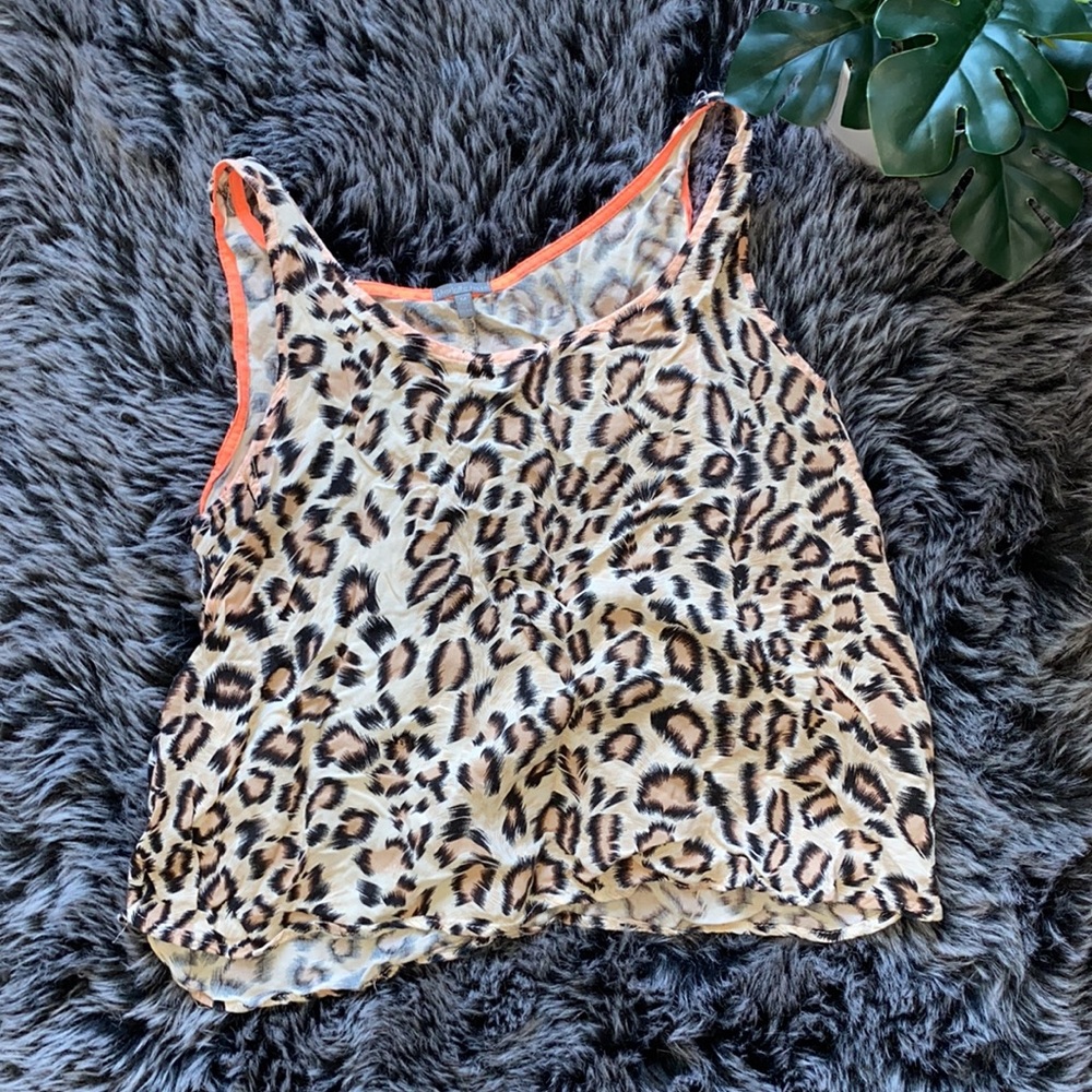 Leopard Tank